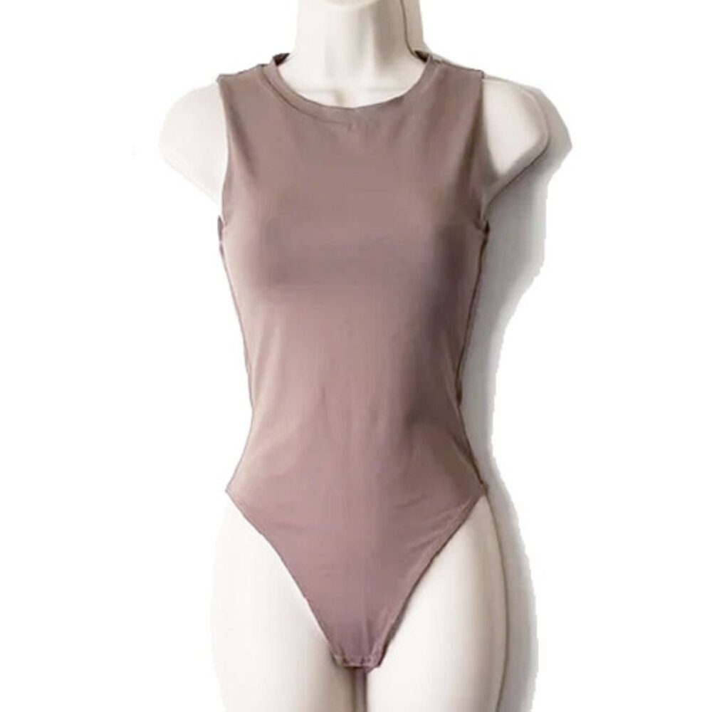 NWOT Babaton Contour Crewneck Sleeveless Bodysuit S Taupe